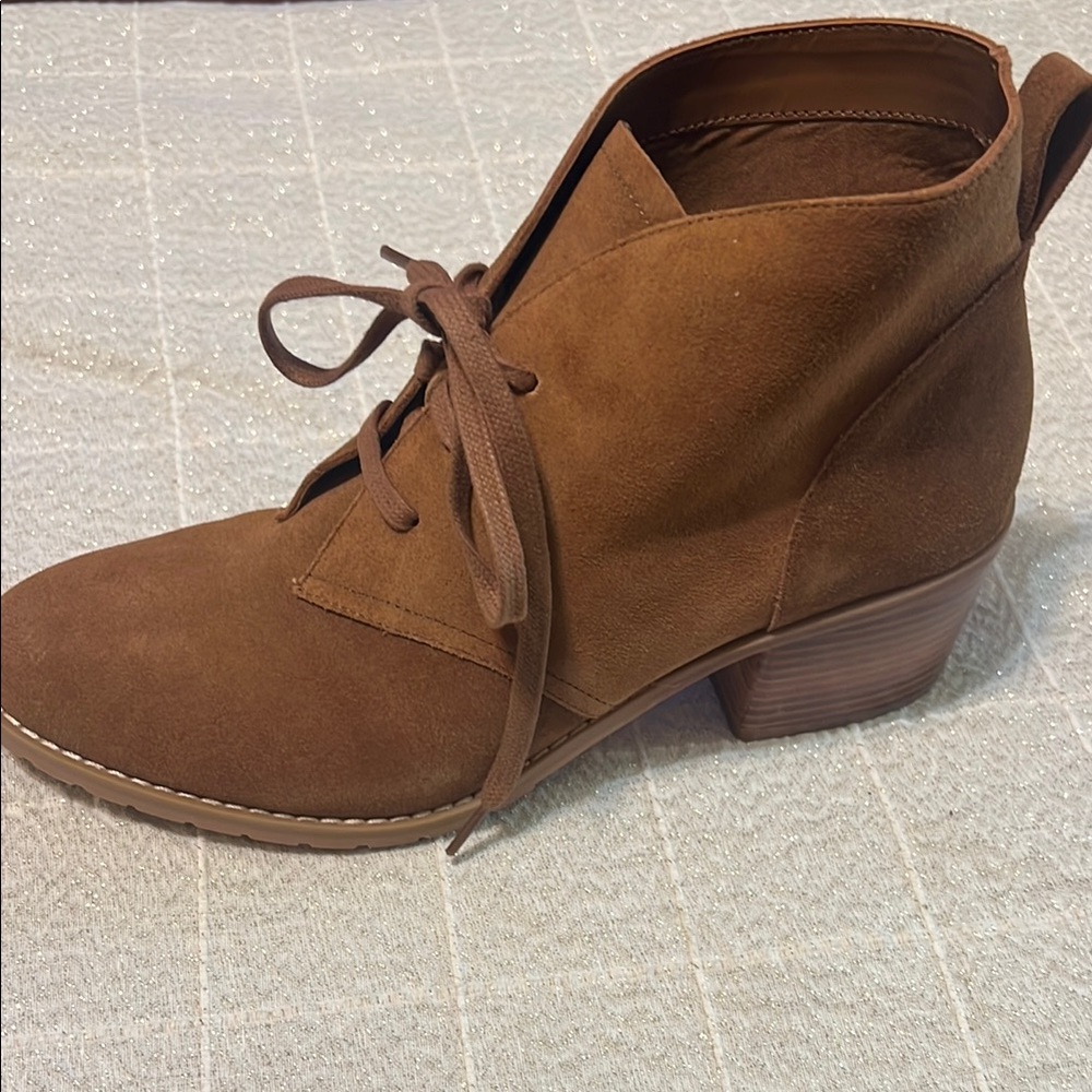 Susina Hartley-Lea Laced Ankle Boots. Brown, Size 10